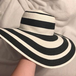 Zara sun hat